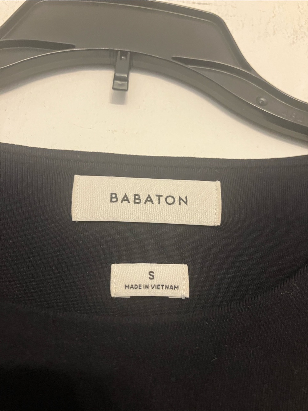 Aritzia Babaton long-sleeve bodysuit in black crewneck +snap-closure Small - Picture 2 of 9